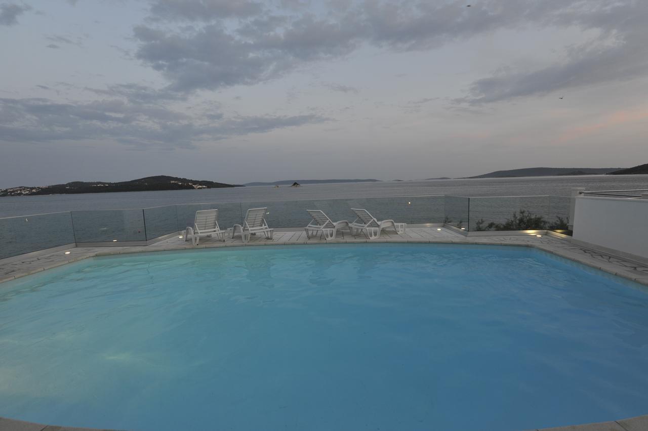 Apartments Villa Marija Seget Vranjica Exterior foto