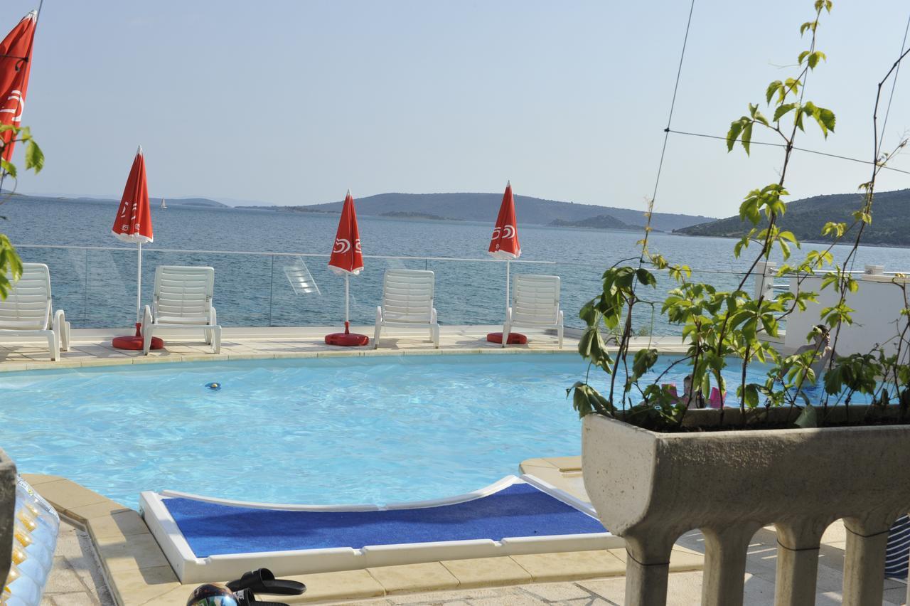 Apartments Villa Marija Seget Vranjica Zimmer foto